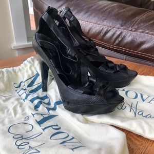 Maria Sharapova by Cole Haan heels. Size 7. Black